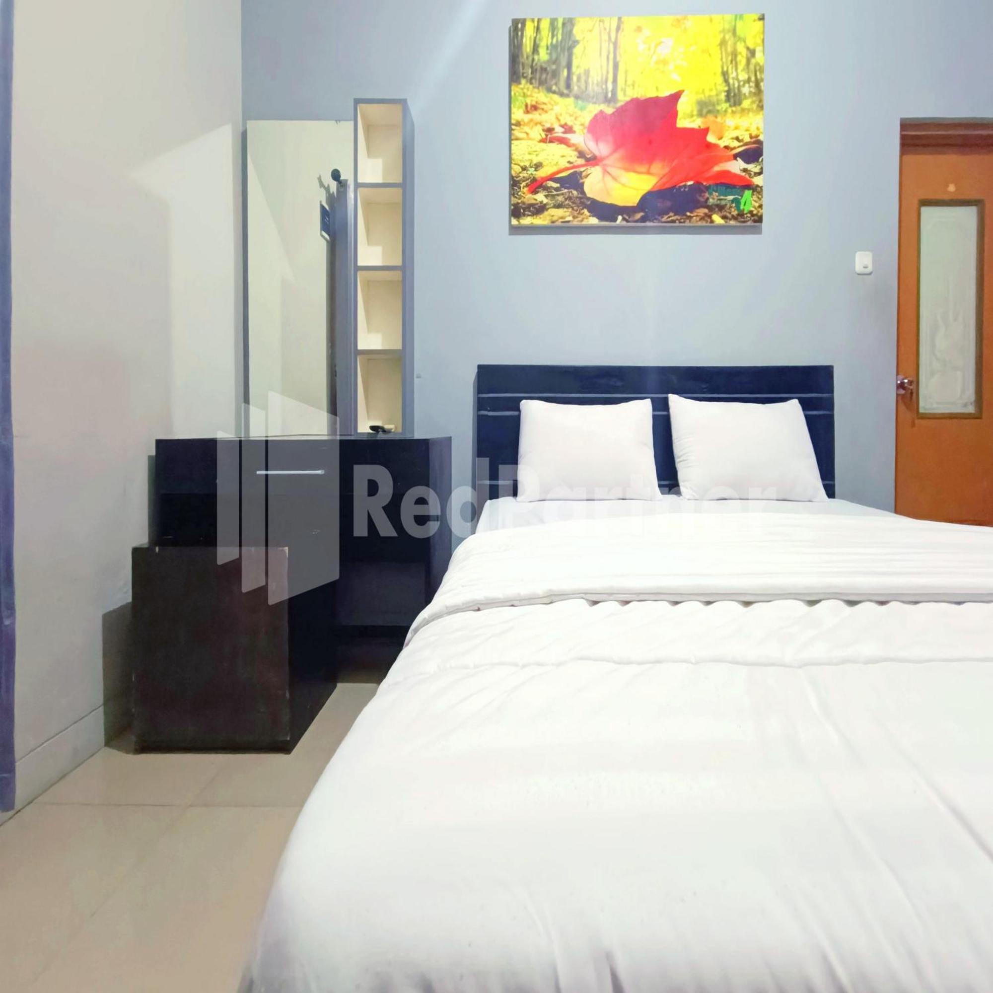 D'Waru Homestay Syariah Near Jl Slamet Riyadi Mitra Reddoorz Solo Dış mekan fotoğraf