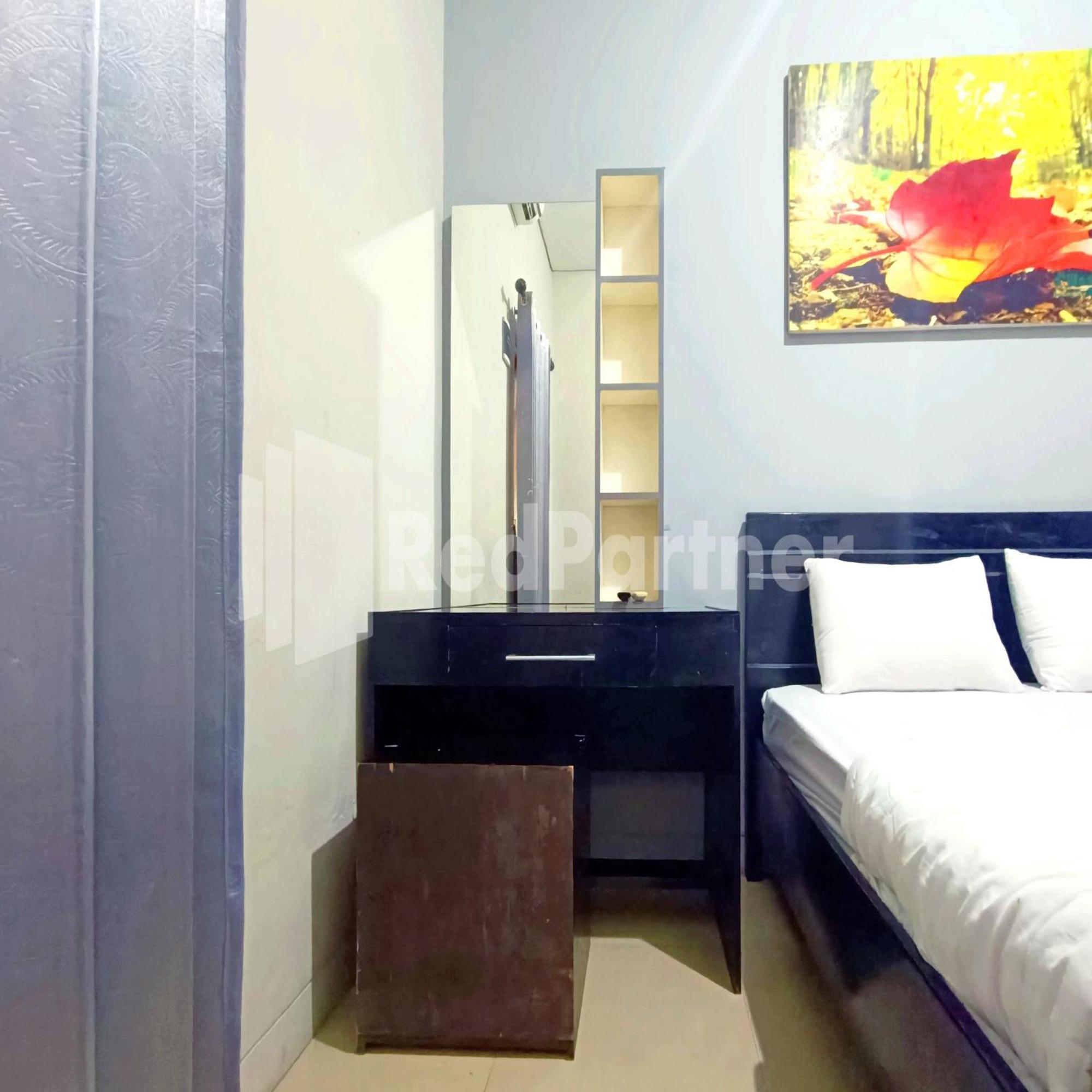D'Waru Homestay Syariah Near Jl Slamet Riyadi Mitra Reddoorz Solo Dış mekan fotoğraf