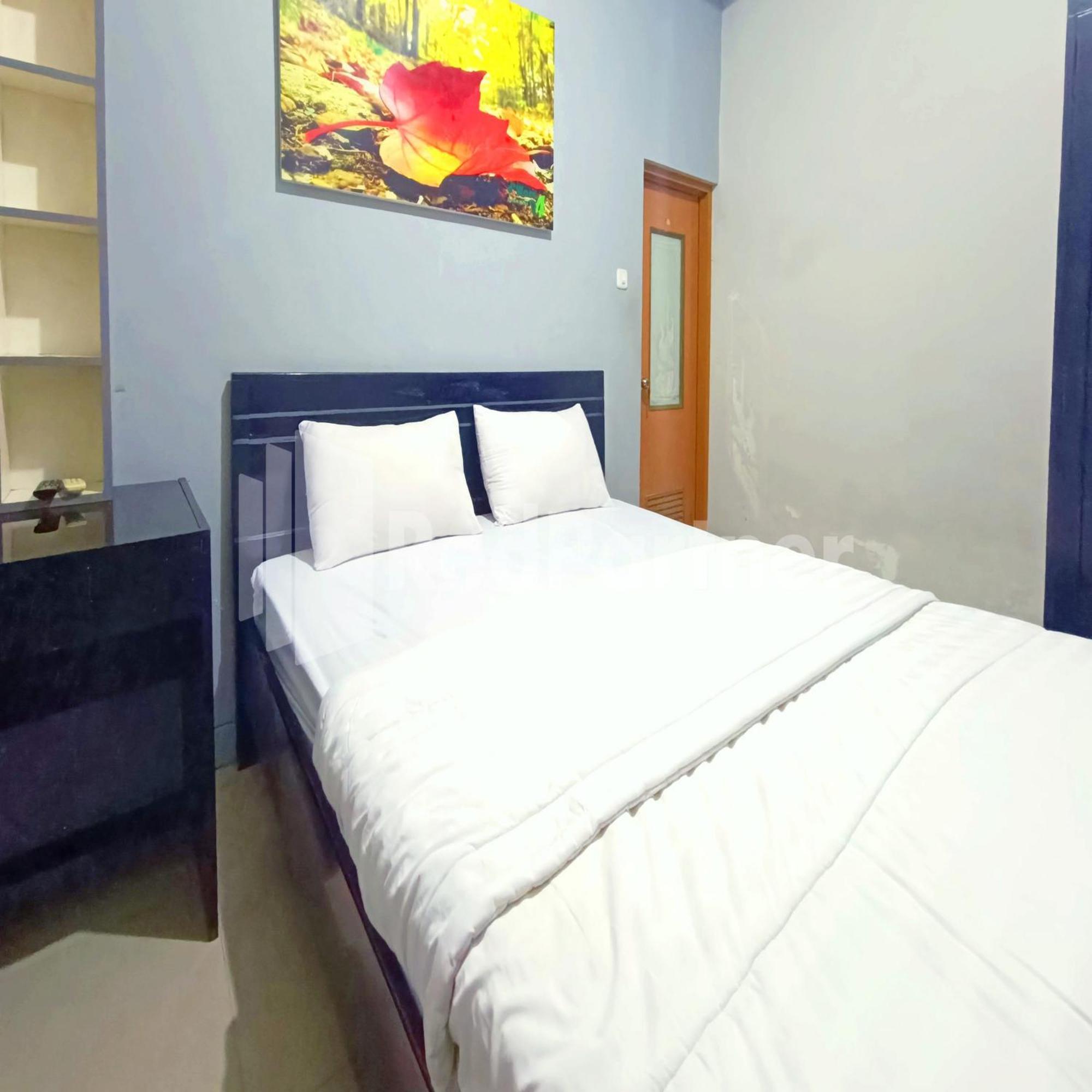 D'Waru Homestay Syariah Near Jl Slamet Riyadi Mitra Reddoorz Solo Dış mekan fotoğraf