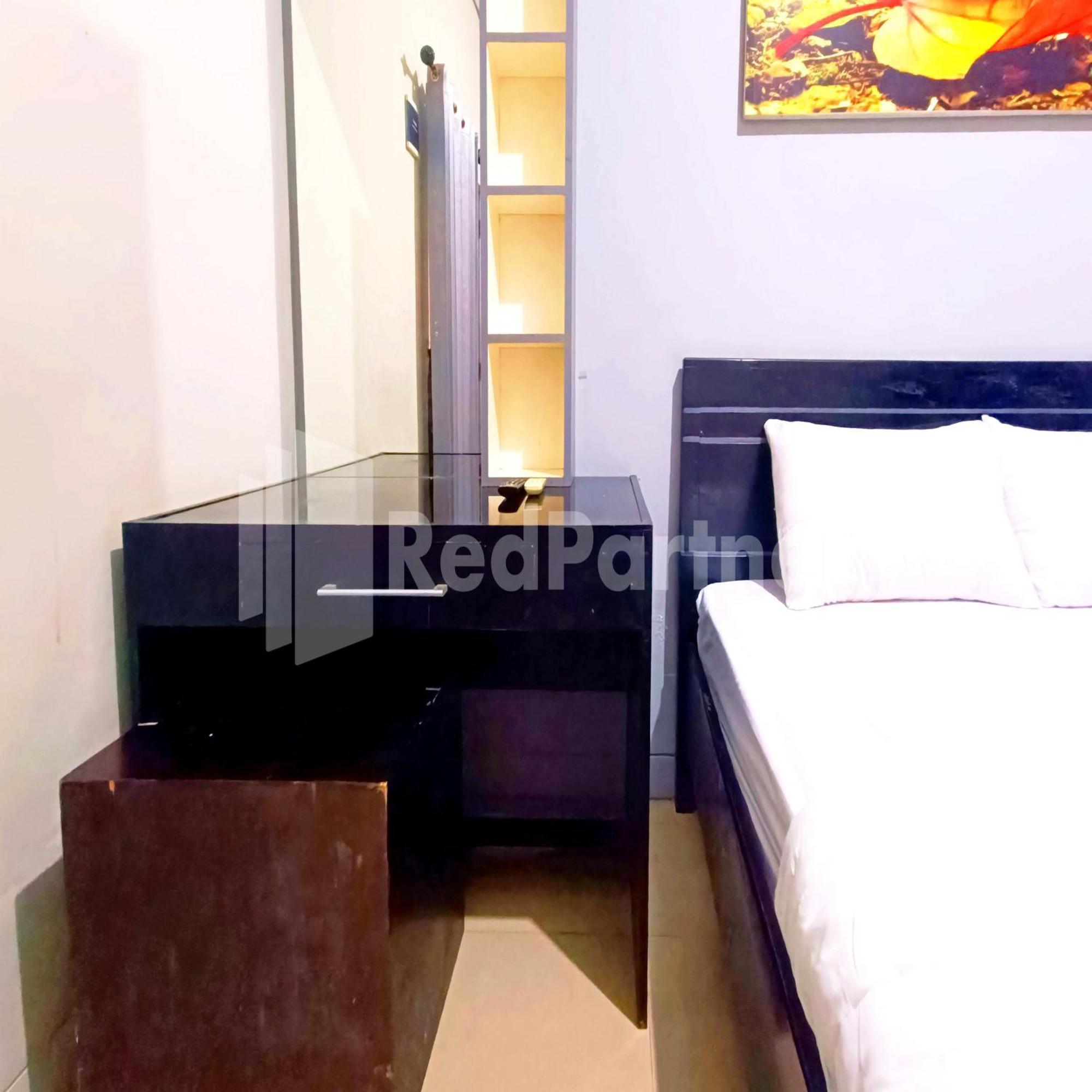D'Waru Homestay Syariah Near Jl Slamet Riyadi Mitra Reddoorz Solo Dış mekan fotoğraf